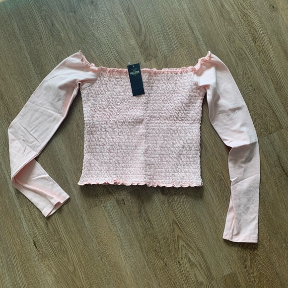 Hollister light pink off the shoulder crop top - Picture 6 of 6